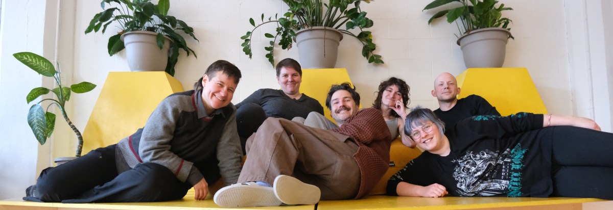 Jade-Léon, Annie, Vincent, Sara-Claude et Em